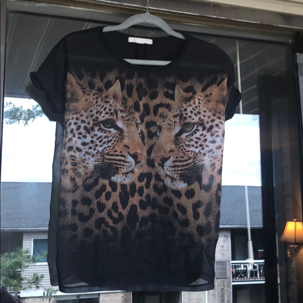 ⭐️ Forever 21 Leopard face black shirt.